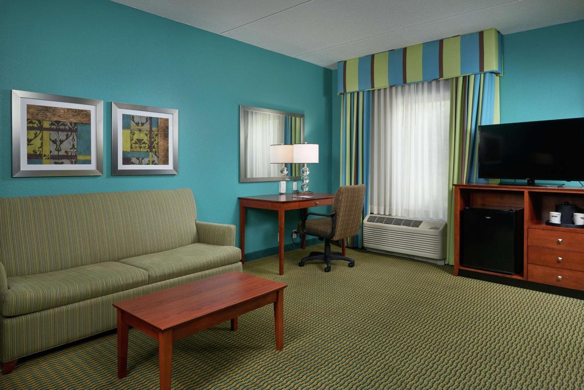 Hampton Inn Bermuda Run / Advance Экстерьер фото