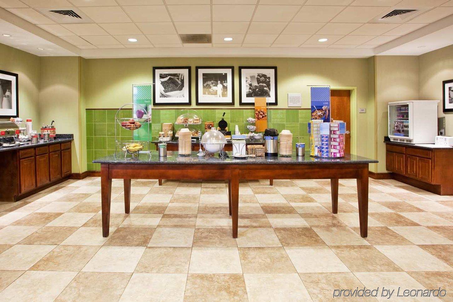 Hampton Inn Bermuda Run / Advance Экстерьер фото