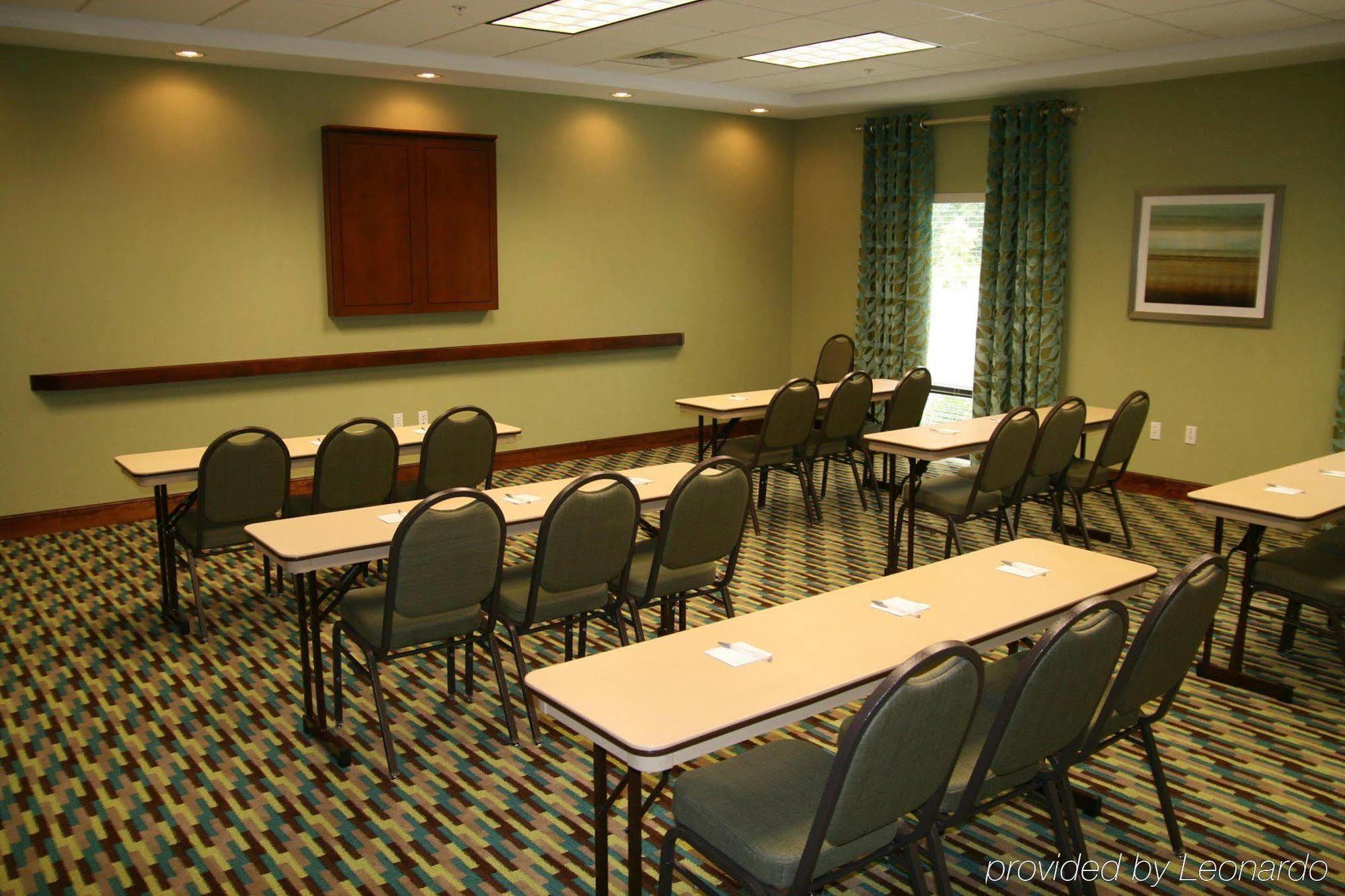Hampton Inn Bermuda Run / Advance Удобства фото